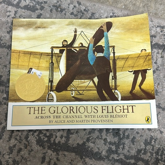 The glorious flight - Picture 1 of 1
